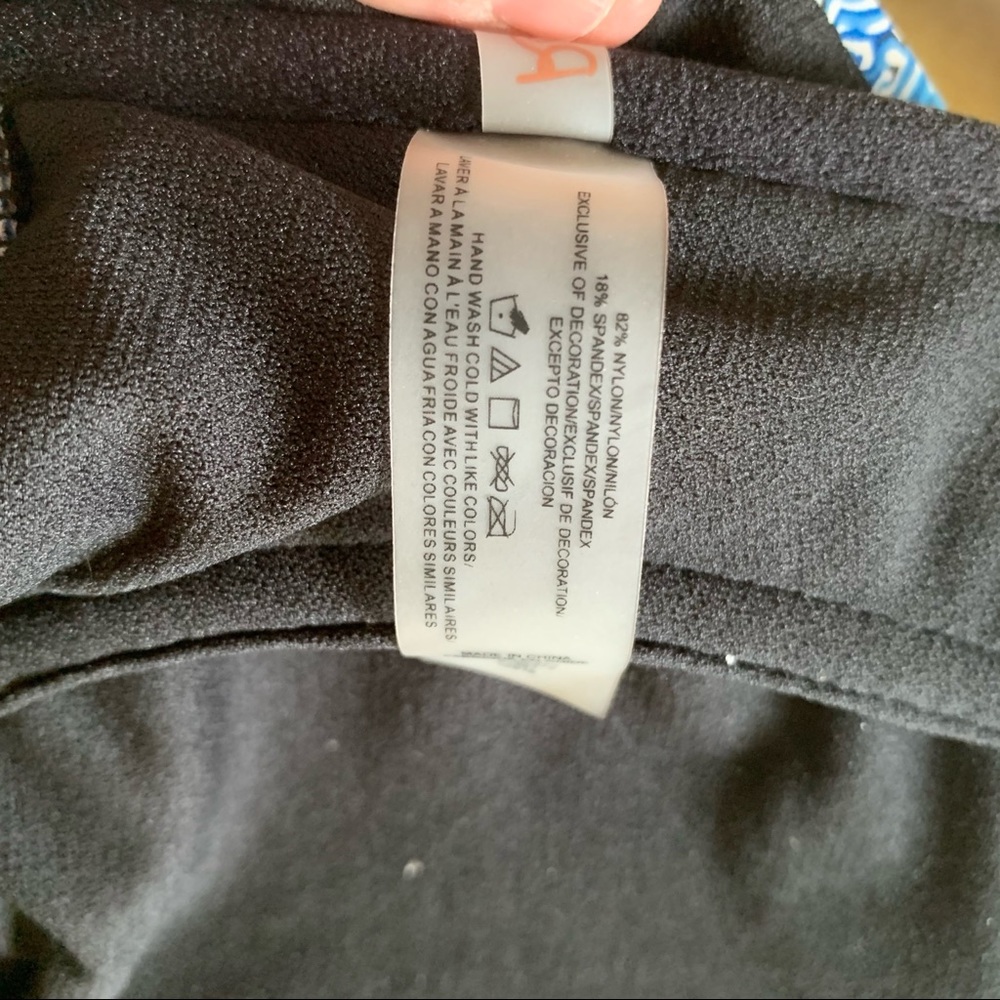 Raisins Curve Byron Bay Onepiece Swimsuit NWT - Picture 5 of 8